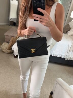CHANEL COCO CHEVRON FLAP medium size black crossbody handbag purse